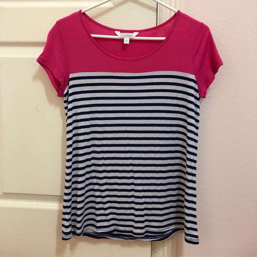 Adorable shirt! Barely worn!